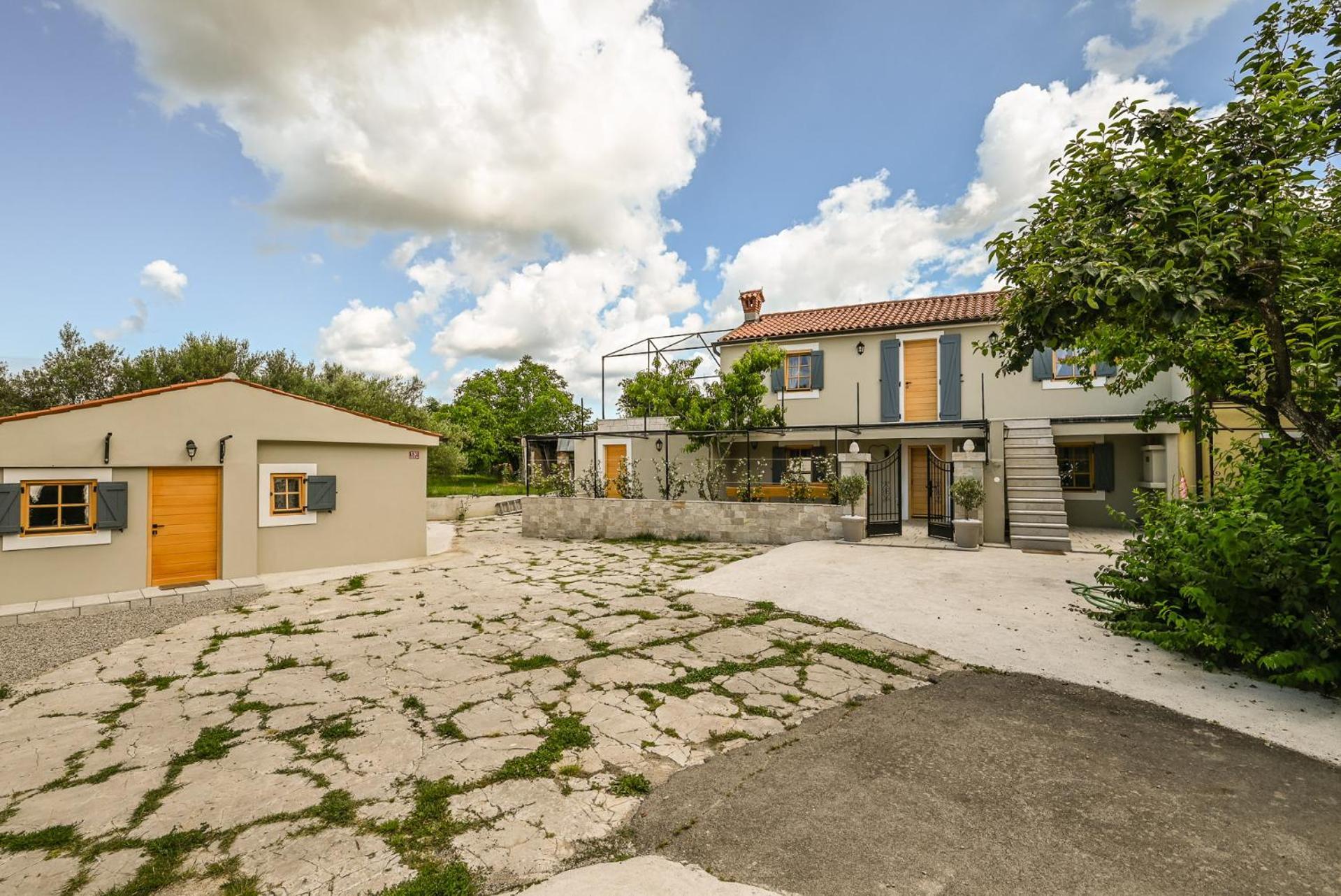 Medanni - Boutique House In Nature With Pool Izola Extérieur photo